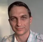 Водачът на жалбоподателите от Хотница Господин Гюров 