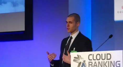 Мартин открива Силата от &bdquo;Междузвездни войни&ldquo; в рейки