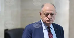 Лидерът на ДСБ Атанас Атанасов внесе искане за свикване на съвместно заседание на две парламентарни комисии заради случая "Петрохан"