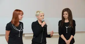 Абитуриентите от Механото първи със заявка за бал по тениски