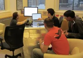 Google инвестира в борбата срещу рака