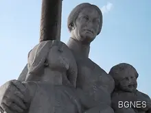 Обруганият паметник на Скобелева майка