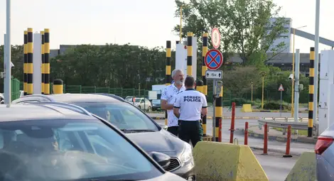 Над 8000 леки автомобила излязоха от България към Румъния през&nbsp;  през Дунав мост при Русе за последното денонощие