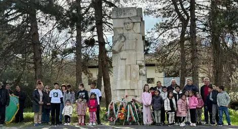 Караманово отбеляза 74 години от подвига на граничаря Асен Илиев Караманово отбеляза 74 години от подвига на граничаря Асен Илиев