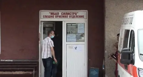 Русенска фирма дари на силистренската болница модерен ЕКГ апарат Русенска фирма дари на силистренската болница модерен ЕКГ апарат