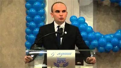 Закопчаха кола на нов евродепутат в Търново