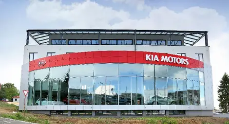Новият автоцентър &bdquo;КИА&ldquo; в Русе тръгна  с летящ старт въпреки пандемията