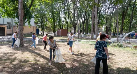 Близо 8500 доброволци почистиха 157 места в Русе и областта Близо 8500 доброволци почистиха 157 места в Русе и областта