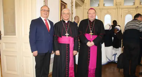 Епископът на Никополската епархия Страхил Каваленов даде тържествен прием за празниците Епископът на Никополската епархия Страхил Каваленов даде тържествен прием за празниците