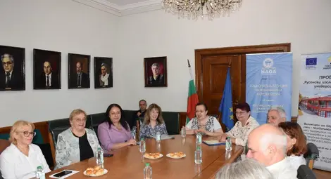 Председателят на НАОА връчи свидетелство за институционална акредитация на Русенския университет