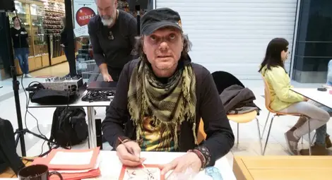 420 лева даряват нарисуваните жълти кучета на живите си побратими в нужда