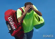 Четирикратният шампион Федерер се провали срещу италианец Четирикратният шампион Федерер се провали срещу италианец