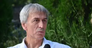 Лице на „Нощен Хоризонт“ представя книга с необикновени разкази на обикновени хора