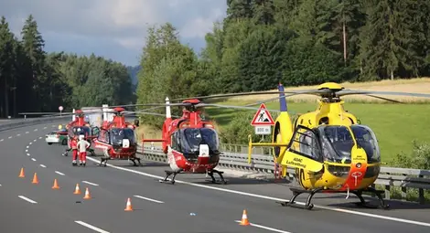 Потвърдиха смъртта на 18 души, пътували в катастрофиралия автобус в Германия (Видео) Потвърдиха смъртта на 18 души, пътували в катастрофиралия автобус в Германия (Видео)