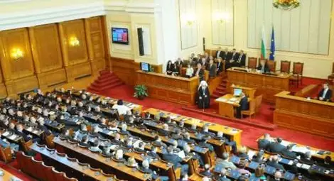 2415 лева стартова заплата за новите депутати