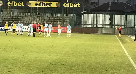 В „Дунав“ се смеят на съчинение за линч след мача в Пловдив В „Дунав“ се смеят на съчинение за линч след мача в Пловдив