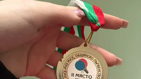 Сребърен отборен успех и златно индивидуално отличие за ПГ по туризъм - Русе