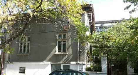 Варненската библиотекарка застреляна с ловна пушка на мъжа й