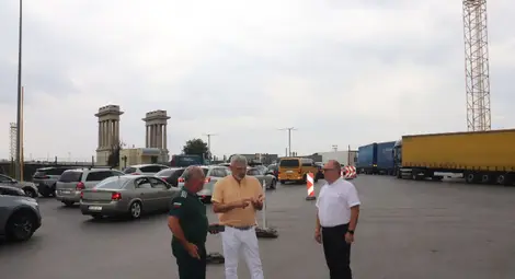 Над 37 000 повече леки и лекотварни автомобила са преминали през ГКПП &bdquo;Дунав мост&ldquo; при Русе  този август спрямо същия период през 2023 г.