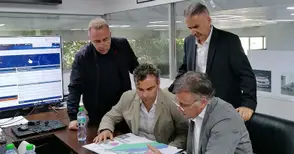 „Син Карс“ в очакване на голям инвеститор след труден старт на новите акции