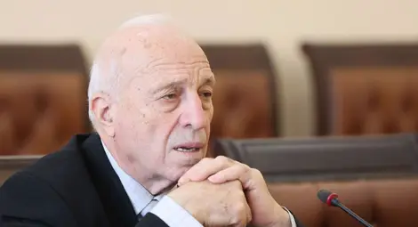 Рокади в жп транспорта: Освободиха 81-годишния директор на БДЖ Рокади в жп транспорта: Освободиха 81-годишния директор на БДЖ