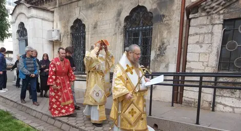 Митрополит Наум освети ремонтирания параклис &bdquo;Св. св. Кирил и Методий&ldquo;