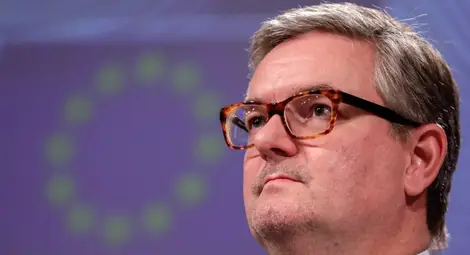 ЕК: Фейсбук и Гугъл не правят достатъчно срещу фалшивите новини ЕК: Фейсбук и Гугъл не правят достатъчно срещу фалшивите новини