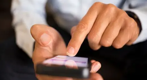 Учени предупредиха: Смартфоните носят смъртоносна заплаха