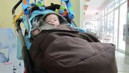 Бебетата в Русе вече имат регистрационни табели на количките