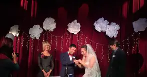 Щура сватба на сцената вдигнаха Деница Дончева и Мартин Маринов