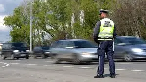 Полицейски предположения едва не струваха 100 лева и 8 точки на шофьор Полицейски предположения едва не струваха 100 лева и 8 точки на шофьор