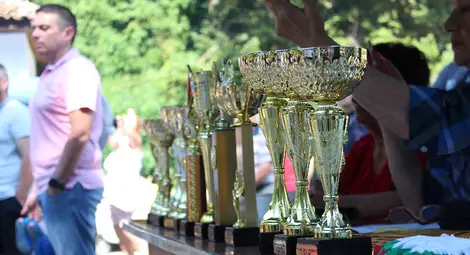 Българска чаена церемония, пчеларско изложение и много награди на "Сцена под липите"