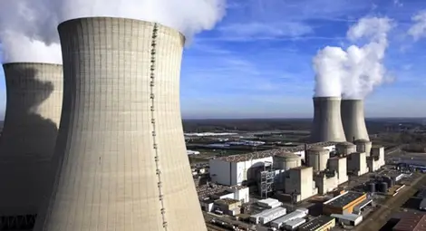 Франция озадачена от полети на безпилотни самолети над нейни атомни електроцентрали