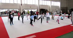 Деца и родители учиха за ролята на храненето в спорта