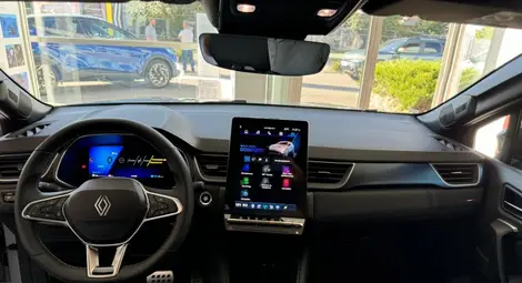 Шик по френски - два от най-блестящите модели на &bdquo;Рено&ldquo; вече са в Русе