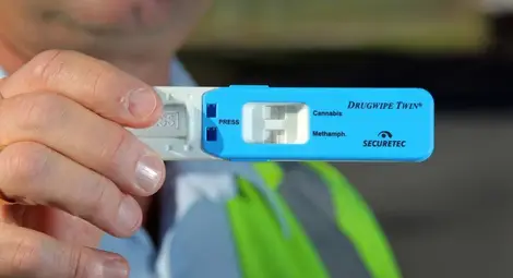 20-годишен без книжка задържан за шофиране с два вида наркотици 20-годишен без книжка задържан за шофиране с два вида наркотици