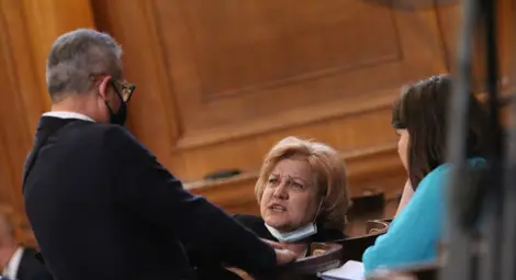 Окончателно: 9% ДДС в туризма, за книги и за детски стоки Окончателно: 9% ДДС в туризма, за книги и за детски стоки