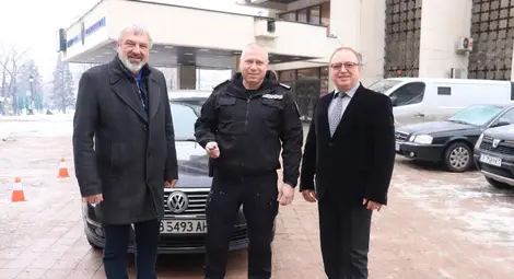 Жандармерията в Русе получи автомобил  от областния управител Драгомир Драганов