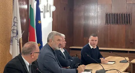 Кметът Пенчо Милков предложи мерки за облекчаване на тежкотоварния трафик около Русе