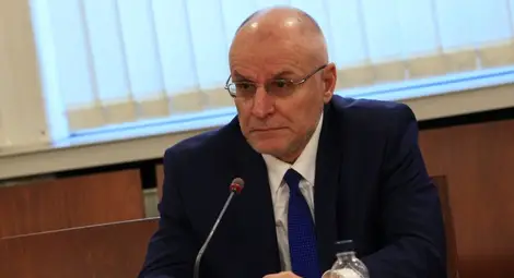 Димитър Радев: Банките влязоха подготвени в кризата, БНБ остава консервативна за растеж