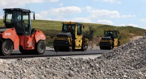 Предишното правителство е превело 4 млрд. лв. на &bdquo;Автомагистрали&ldquo; в нарушение на закона
