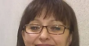 Ученици изпитваха учителката си за 25-годишния й юбилей в професията