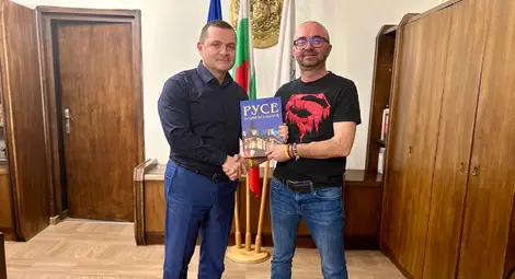 Кметът на Русе и спортистът Георги Пеев обсъдиха каузата за донорството