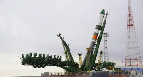 Загубиха контрол над "Прогрес", започна да пада към Земята