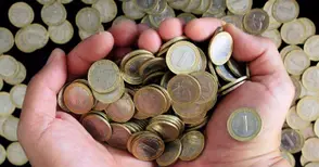 762 българи държат средно по 2.36 милиона лева в депозити