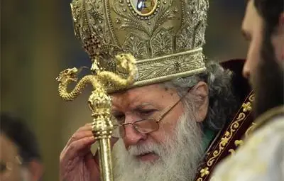 Патриарх Неофит с писмо до Цецка Цачева заради закона за образованието