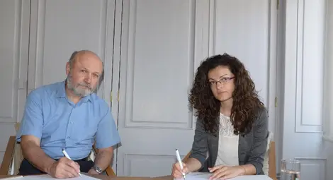 &bdquo;Еконт&ldquo; ще помага на таланти от Математическата да трупат знания