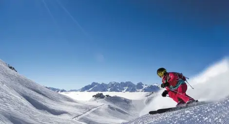 Ски зоните в Банско, Боровец и Пампорово затварят заради COVID-19