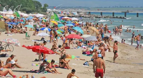 Нова мода на плажа: Инжектират ти тен срещу стотачка