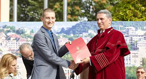 УХТ даде старт на учебната 2020/2021 година с евъргрийн от &bdquo;Вчера&ldquo;